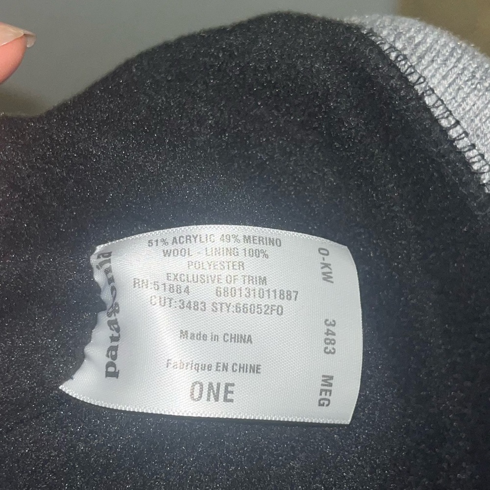 EUC Patagonia beanie - Picture 5 of 5